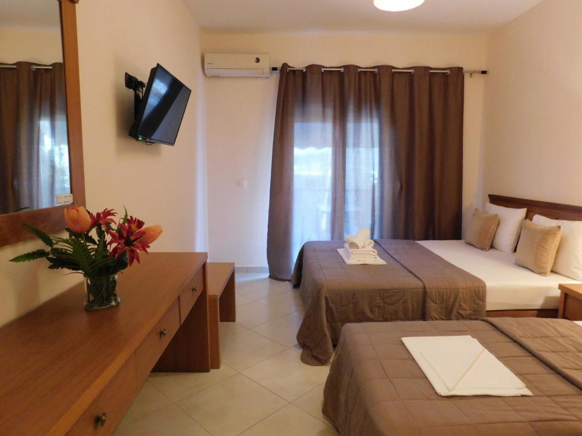 Hotel Anna House 1 Sarti Esterno foto